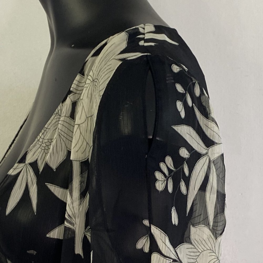 Rockmans Sheer Wrap Blouse/Top, Black w Cream Floral Print, Size 12 - Picture 5 of 10